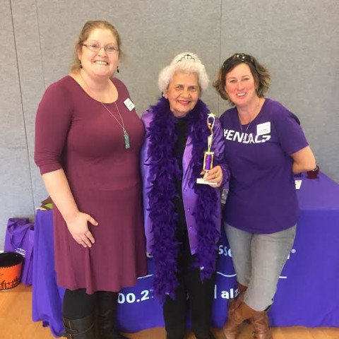 Purple Lighting Trophy Winner Nicolina Alzheimer's Association